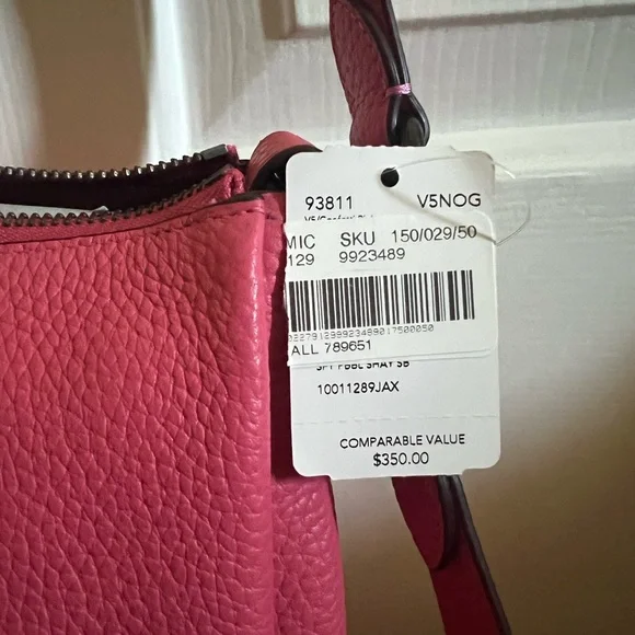 Brand New w/tags beautiful Pink leather Coach bag. - Picture 2 of 6